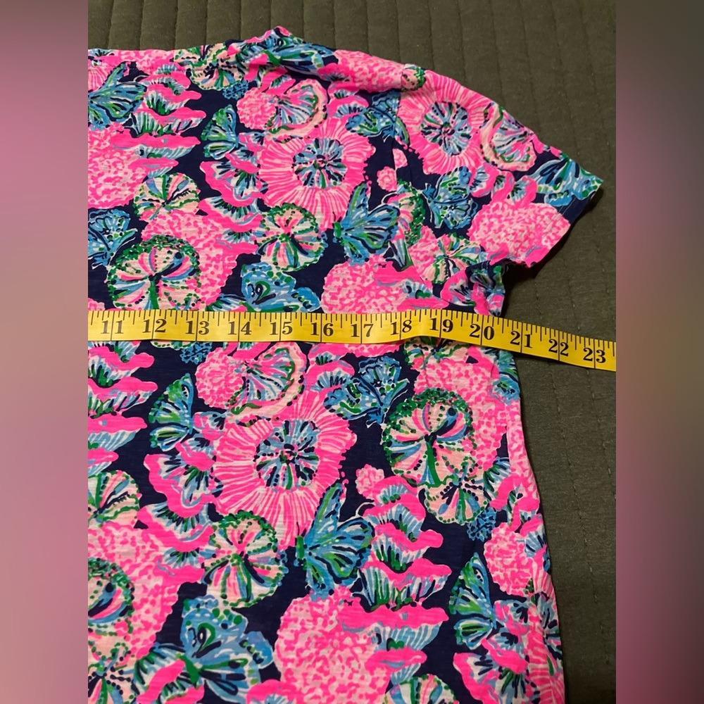 Lilly Pulitzer Etta Scoop Neck Tee - Picture 4 of 7
